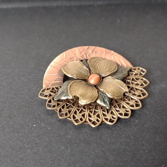 Multi Tone Metal Flower Brooch - Picture 2 of 6